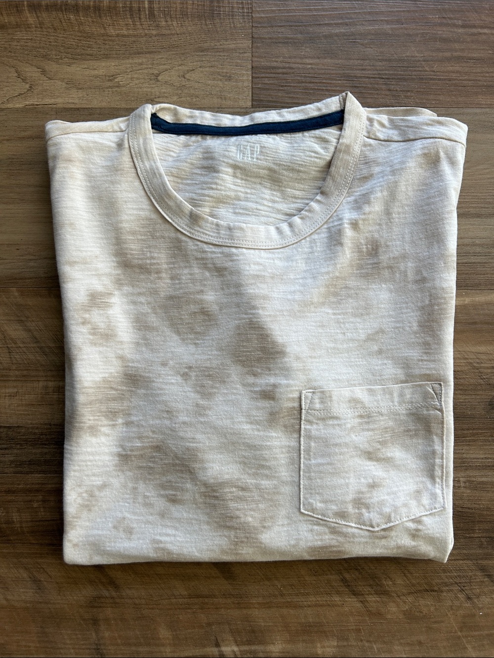 GAP Men's Short Sleeve Pocket Tee in Cream Brown Tie-Dye